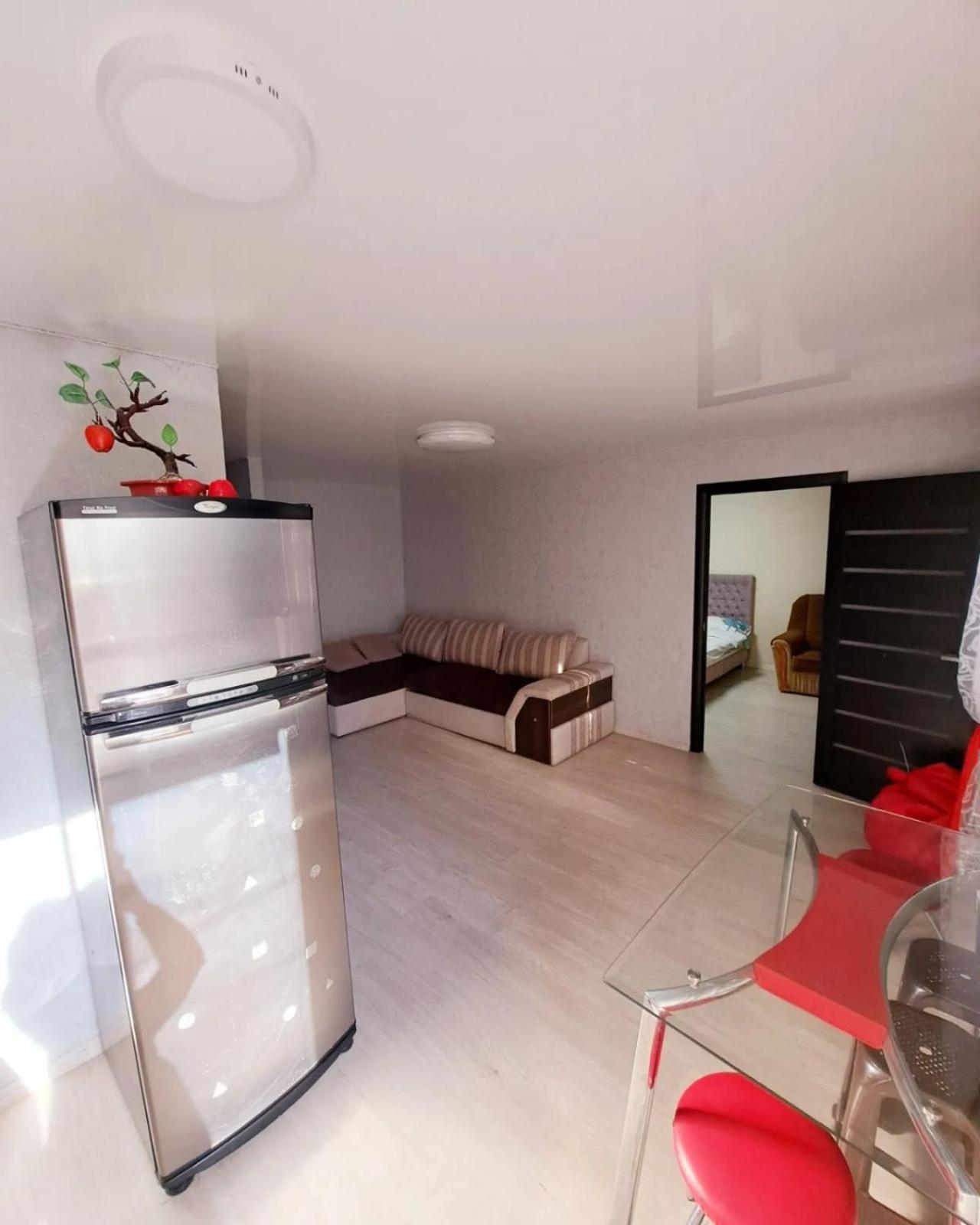 студия 2 комнаты в центре города Apartment Kryvyi Rih