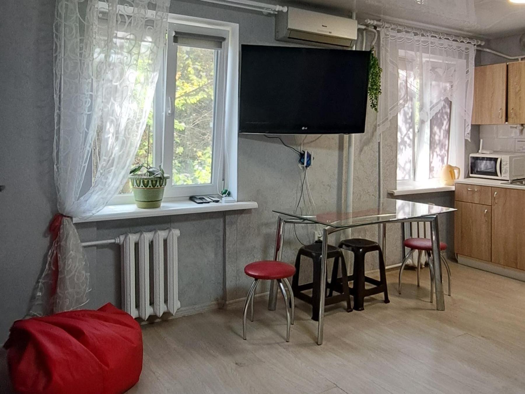 студия 2 комнаты в центре города Apartment